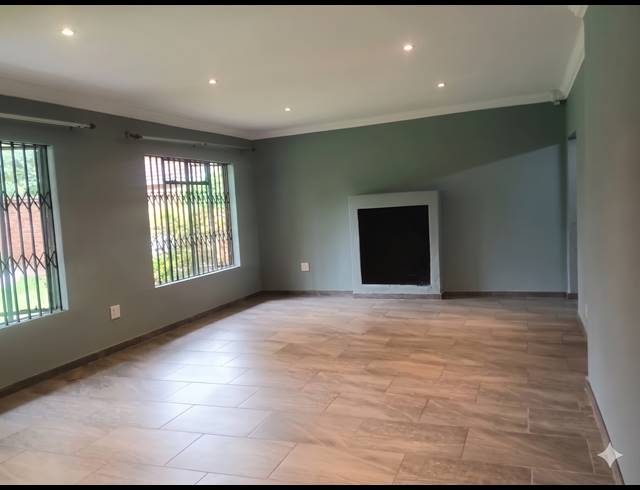 4 BEDROOM HOUSE FOR SALE IN HENLEY ON KLIP
